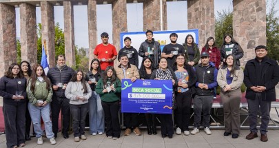 entrega-de-becas-educacion-superior-1